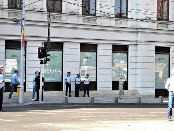 7686-dushevnye-pozdravleniya-drugu-v-proze.html