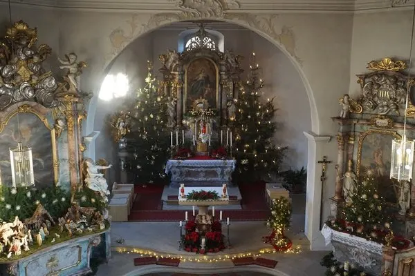 pozdravleniya s novym godom 2019